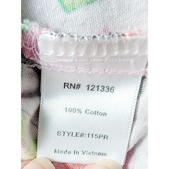 Koi XS by Kathy Peterson Scrub Top Women's Short Sleeve Pink Green Hearts - Picture 9 of 9